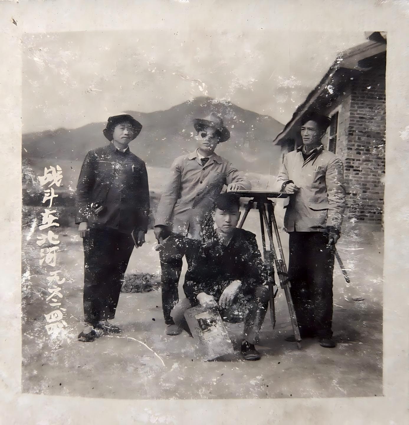 7、工地合影(1).jpg